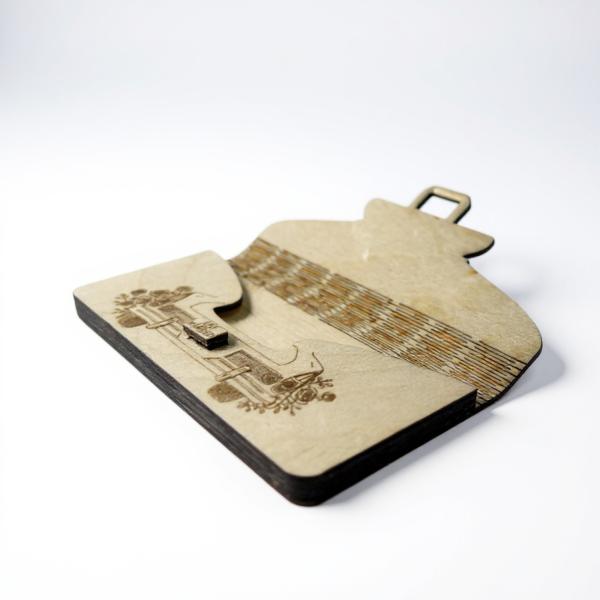 „Geöffneter Holzumschlag mit Platz für Geld oder Widmung“